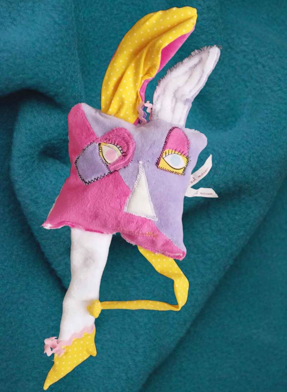 le doudou danseuse rigolote