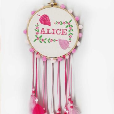 attrape rêves rose prénom brodé