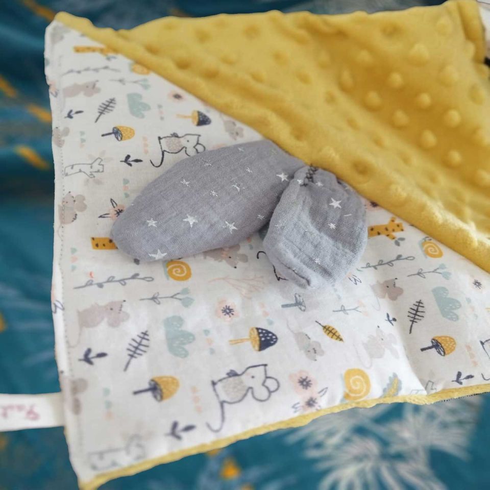doudou lange jaune